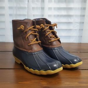 Sperry Girls Navy and Brown Saltwater Duck Boot Size 3